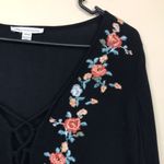 American Eagle Women’s Floral Embroidered Tie Up Long Flare Sleeve Blouse Photo 3