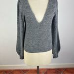 L'Academie L’Academie Rosette Sweater in Grey Photo 4