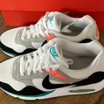 Nike WOMENS  AIR MAX CORRELATE [SIZE 6] WHITE/BLACK/GREEN [511417-136] Photo 10