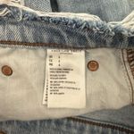 American Eagle Women’s  Mom highest rise 90’s boyfriend jean shorts frayed Size 6 Photo 4