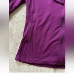 Athleta  Women’s Twist‎ Wrap Pullover Hooded Athletic Top Purple Size Small Photo 3