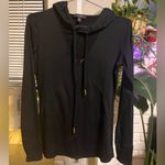 Alala  Flyweight Hoodie Tee in Black, small Photo 6