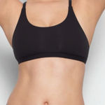 SKIMS  Fits Everybody RACERBACK BRALETTE Onyx size M Photo 0