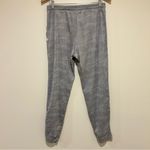 Vuori Womens Performance Camo Gray Joggers - Size Small Photo 4