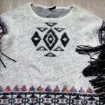 Elan  Sweater‎ With Fringe Photo 4