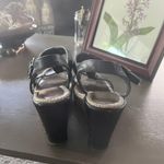 Very Volatile brown size 7 1/2 high wedge sandal Photo 2