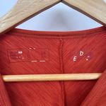 Mountain Hardwear Long Sleeve Crew Shirt Womens Medium Rust Polyester Photo 5