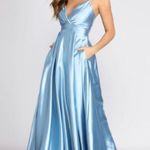Windsor Long Formal / Prom Dress Small Photo 0