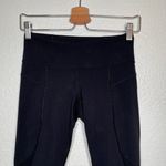 Lululemon athletica perforated wonder under capris size 4 Photo 2