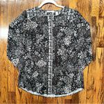 Isaac Mizrahi NWOT  Button down blouse 6 Photo 5