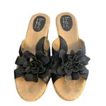 b.o.c. Born Concepts Flower Black Leather Cork Wedge Heel Sandals Sz 9 C64403 Photo 3
