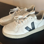 VEJA sneakers Photo 0