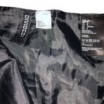 Divided  faux black leather skirt with front‎ zipper Photo 3