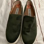 Steve Madden CAMO SLIP ON SNEAKERS Photo 7