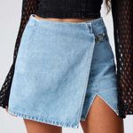 Cider DENIM MID WAIST SPLIT SHORTS Photo 0