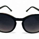 Tommy Hilfiger  Dream Round Keyhole Sunglasses Black Tortoise Frame Gradient NWOT Photo 0