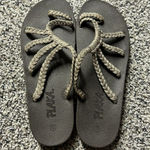 Plaka Relief Brazilian Sand Size 9 Sandals Brown Photo 0