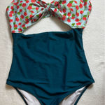 Cupshe NWT Cut-out Blue Floral Hibiscus One-Piece Swimsuit Medium Photo 0