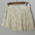 Emily McCarthy NWT Gold Burst‎ Party Shorts Women’s Medium Metallic Holiday White Photo 2