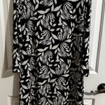 Chico's Easywear Black White Leaf Print Dress 3/4 Sleeves Size 1, M 8 Photo 0