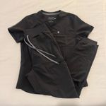 Fabletics  Scrub Set Photo 0