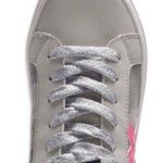 Time & Tru Low Top Fashion Star Sneakers - Camo Photo 1