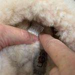 UGG  slippers size 7 Photo 10