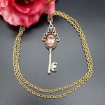 Vintage 24” Textured Gold Tone Chain with Key Pendant Ceramic Owl Cameo Photo 0