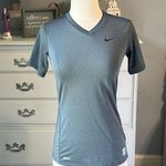 Nike  Pro Gray Shirt Top Fitted Running Photo 0