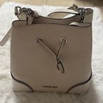 Michael Kors Off-White Bucket Bag Photo 0