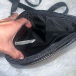 Lululemon Athletica Curved Lines Crossbody Bag
Black Photo 6