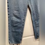 Levi's Levi’s 550 Size 12 Classic Relaxed Tapered Leg Medium Wash High Rise Jeans Photo 3