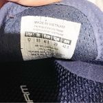 Under Armour  Womens Size 12 Navy Grey Speedfoam Low Top Sneaker Athletic Photo 4