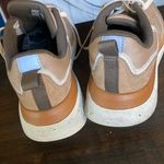 Keen Tan  hiking tennis shoes  Photo 4