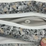 Lululemon  Run Inspire Crop II Black Grey White Speckled Capri Legging Size 6‎ Photo 4