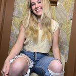 SheIn Cropped Sweater Vest Photo 0