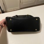 London Fog NWOT |  women’s solid black glossy scale textured handbag purse‎ bag Photo 2