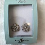 Adrian Buckley NIB England Jewellery Flower Earrings, Clip-On Photo 4