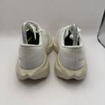 New Balance  Women's FuelCell Rebel v4 Size 7.5 White Beige |WFCXLJ4| Running Photo 3