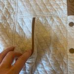 Orvis  quilted cream dark tan full button jacket. Size XL Photo 2