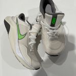 Nike Legend Essential 3 Running Crossfit Shoes - NEW - Size 6. Photo 1