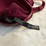 Victoria's Secret Like New Victoria’s Secret Victoria Sport Incredible Lightweight Sports Bra Photo 2