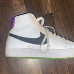 Nike Womens  blazers Photo 4