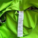 Fabletics New Harlyn Reversible Bra in Earthen Green Citrus Size 2X or 18-20 Photo 4