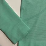 Lululemon athletica Swiftly Tech LS Shirt 2.0 Race Length
Wild Mint -Size 10 Photo 11