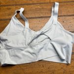 Aerie  medium white twist sports bra super cute layers layering Photo 2