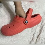 Crocs Lined Clogs Classic Coral Unisex Slip-On Charm Faux Fur Women’s Size 10 Photo 9