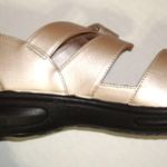 New NIB Womens 11 Revere Geneva Orthotic Closed Heel Sandals Champagne Pretty Gold Photo 3