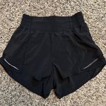 Lululemon Hotty Hot Short 2.5” Photo 0