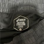 ASICS Women's Black Camo Athletic Shorts Photo 2